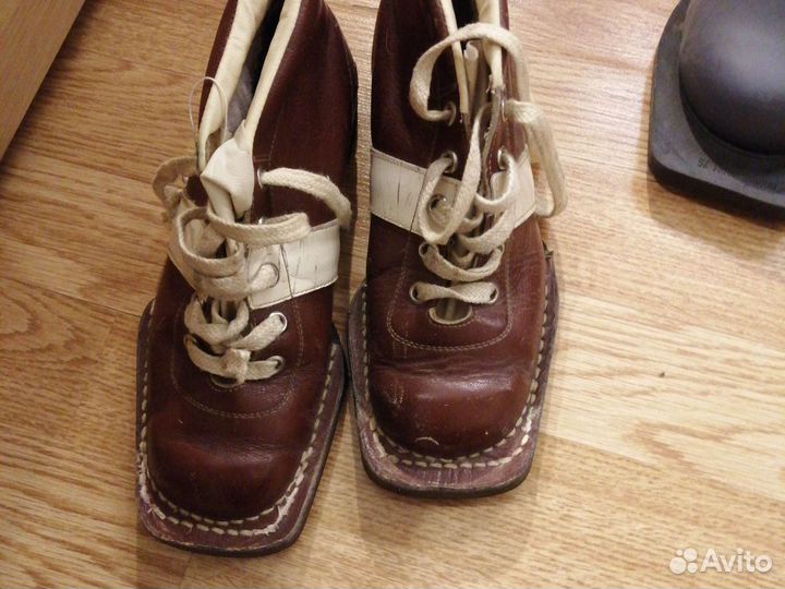 Ботинки для беговых лыж 32,33