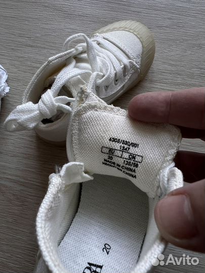 Кроссовки zara