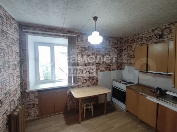 Доля в 2-к. квартире, 48,2 м², 12/12 эт.