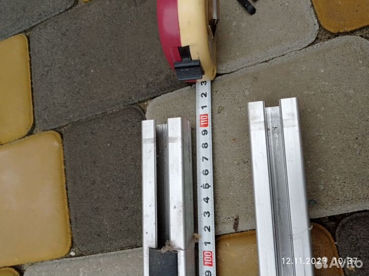 Поперечины багажника на рейлинги автомобиля