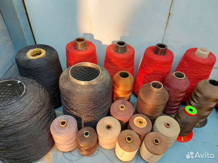 Нитки швейные,фарнитура,резинка и т.д