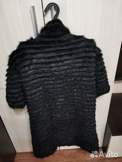 Жилетка меховая женская 48 50