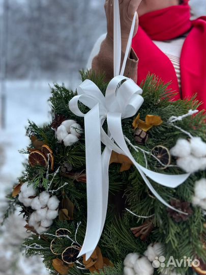 Новогодние украшения венок из живой сосны