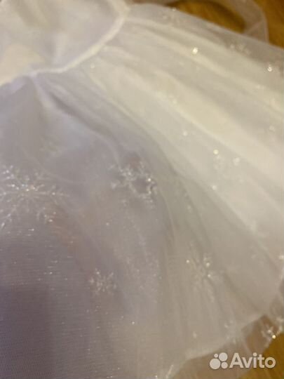 Платье белое пышное 122