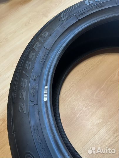 Goodyear EfficientGrip Performance SUV 225/55 R19 99V