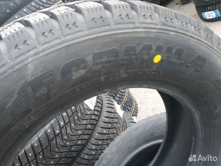 Pirelli Formula Ice 205/65 R16 99T