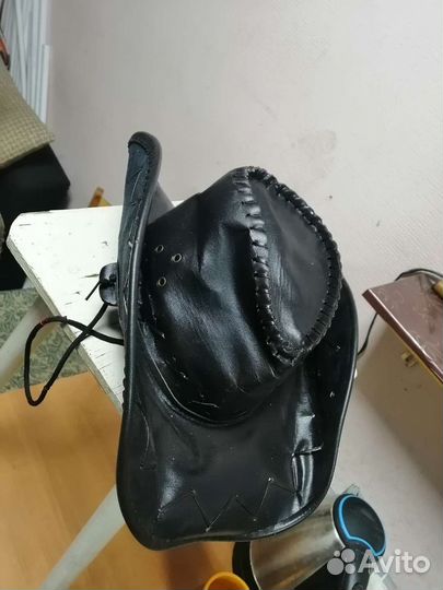 Коженная шляпа