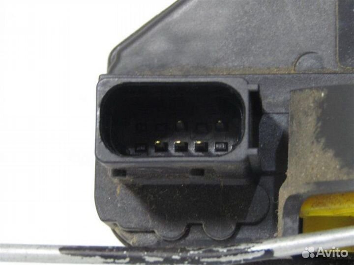 Замок двери передний левый Chevrolet Cruze седан