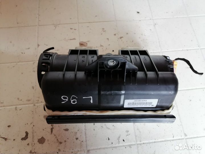 Подушка безопасности airbag Opel Zafira B 2006 1.8