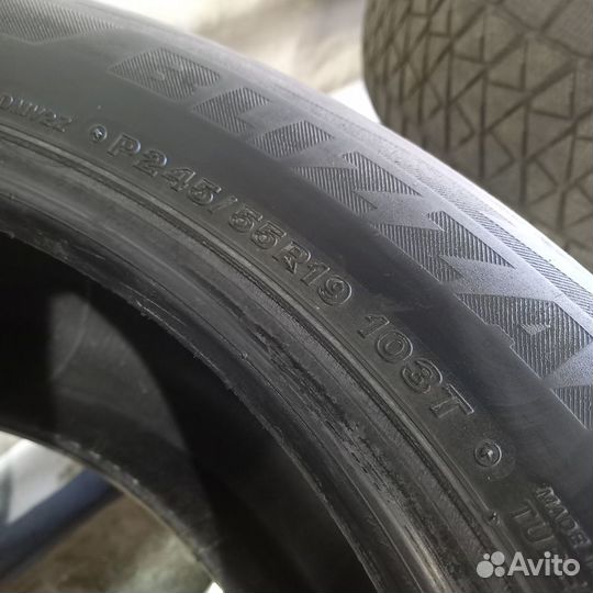 Bridgestone Blizzak DM-V2 245/55 R19 103T