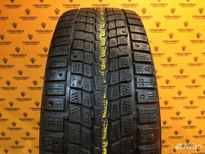 Dunlop SP Winter Ice 01 215/65 R16 102T