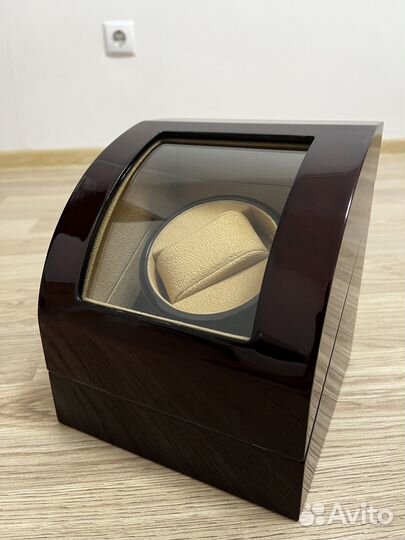 Шкатулка для часов с автоподзаводом d.red-22