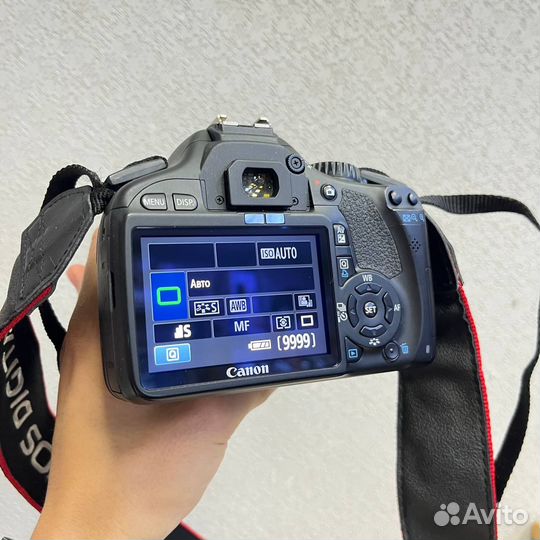 Фотоаппарат Canon EOS 550D