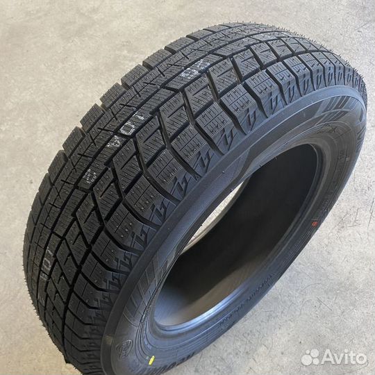 Yokohama Ice Guard IG60 215/45 R17 87Q