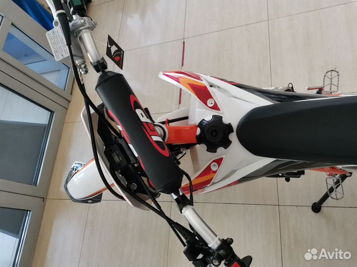 Мотоцикл Regulmoto Athlete 250 21/18