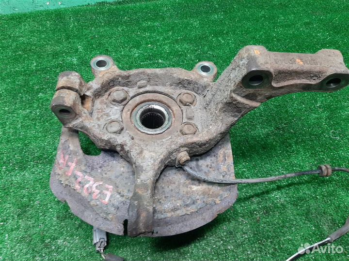 Кулак передний правый Nissan Qashqai J10 2008