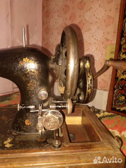 Швейная машинка зингер ручная