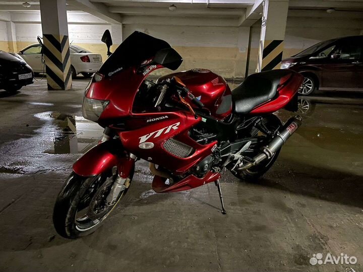 Honda VTR1000f Firestorm