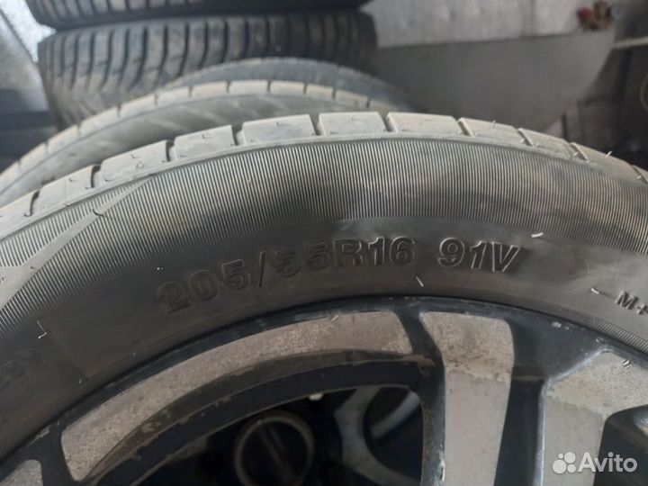 ACCU-TRAC 40K 205/55 R16