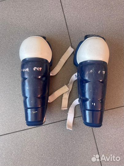 Щитки хоккейные