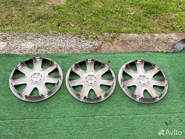 Колпак колеса Mitsubishi Oultander 3