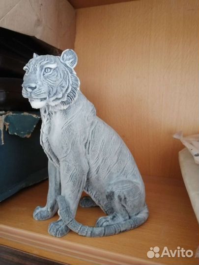 Статуэтка тигр
