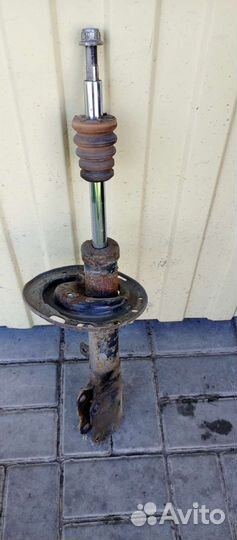 Стойки camry 40