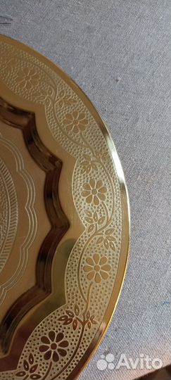 Поднос из Индии. Есть небольшой брак
