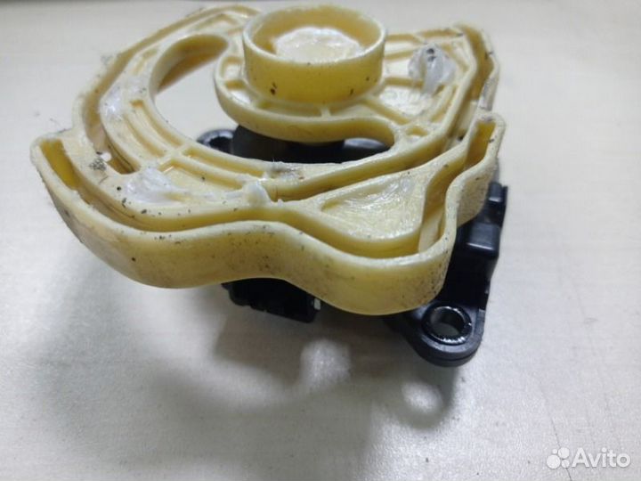 Моторчик заслонки отопителя Kia Ceed JD