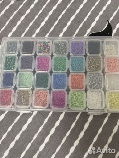 Бисер(2 набора)