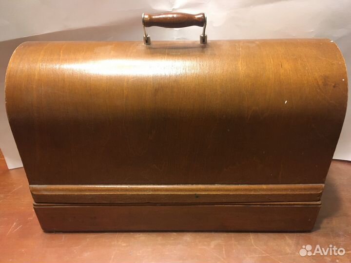 Швейная машина