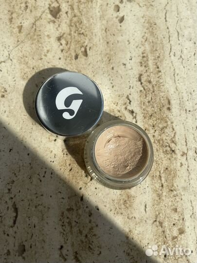 Консилер Glossier