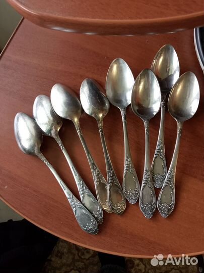 8 мильхиоровых ложек. СССР