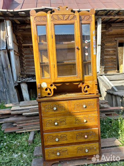 Старинный буфет
