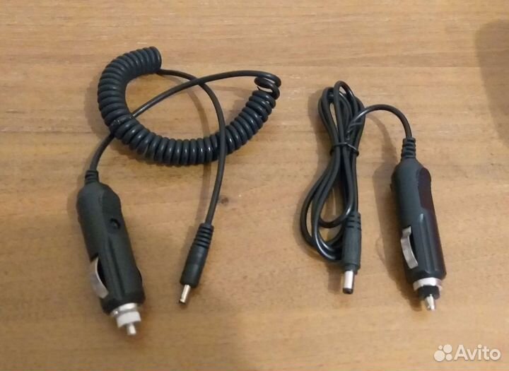 Автомобильное зарядное устройство