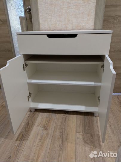 Комод с выдвижным ящиком