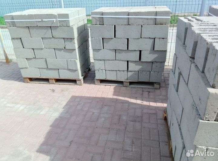 Блок шлакоблок