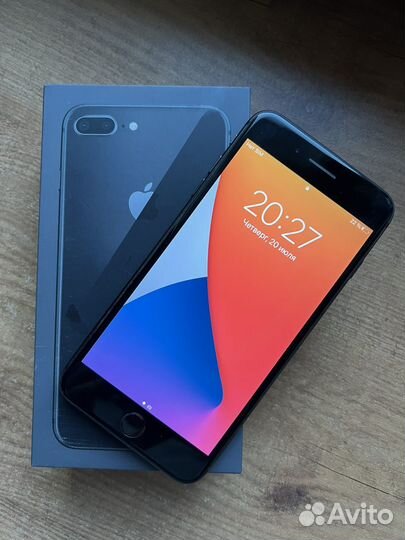iPhone 8 plus 64gb