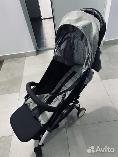 Прогулочная коляска yoya