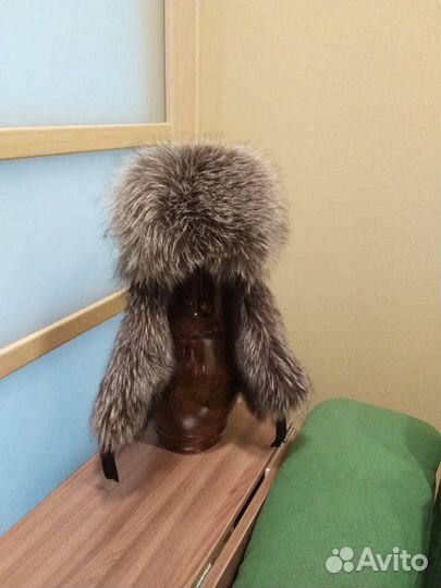 Женская шапка