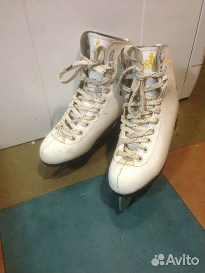 Фигурные коньки