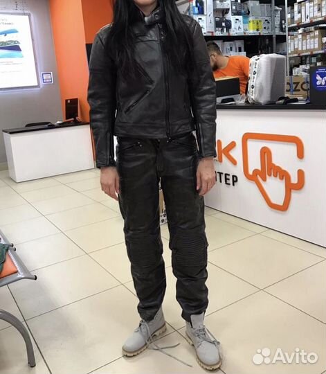 Мотокостюм