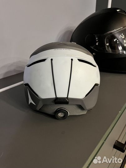 Шлем горнолыжный