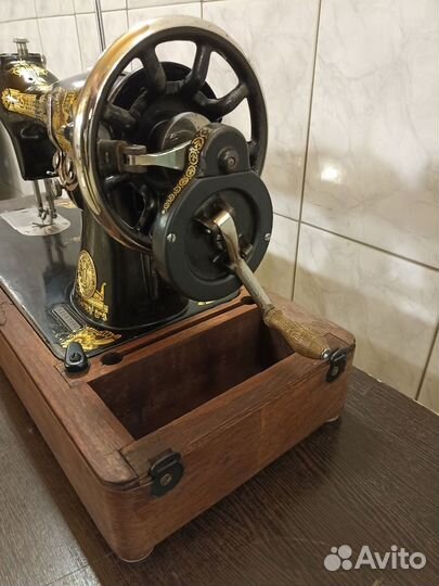 Швейная машинка 