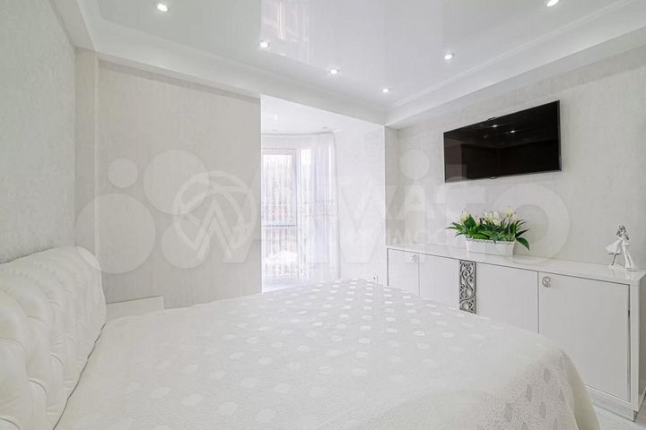 3-к. квартира, 85 м², 14/17 эт.