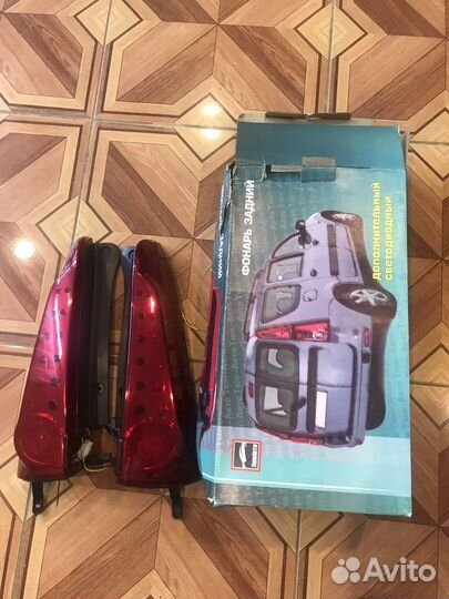 LADA largus Задние фонари