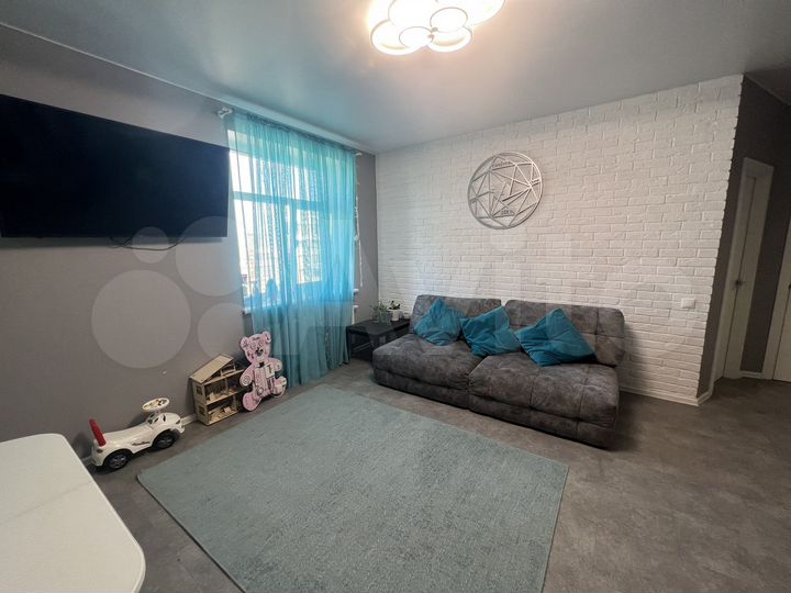 2-к. квартира, 63 м², 13/14 эт.