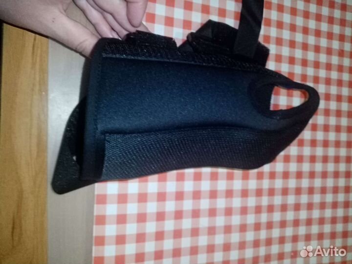 Бандаж на лучезапястный сустав. Trives. xl левый