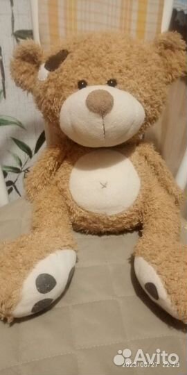 Плюшевый медведь