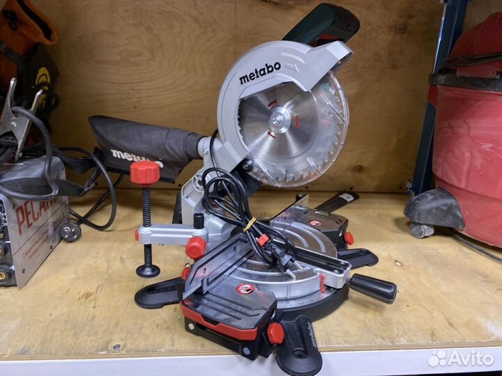 Аренда торцовочной пилы